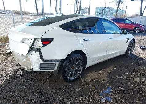 2023 Tesla Model 3 Rear-Wheel Drive z USA, uszkodzony, nr VIN 5YJ3E1EA1PF563835